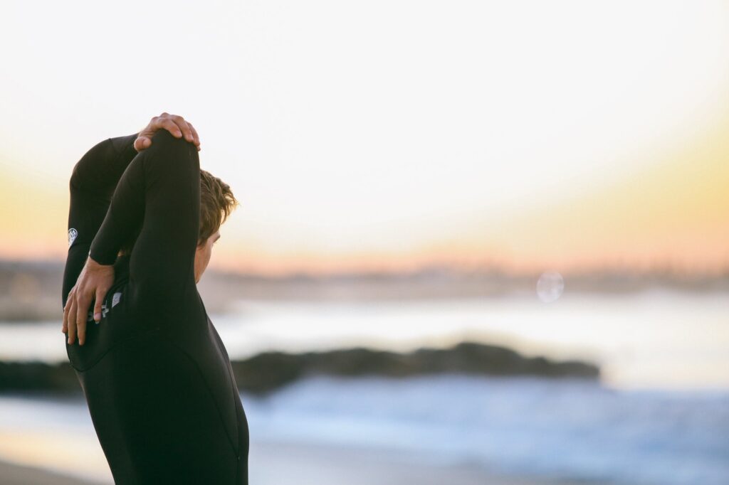 How to prevent and treat shoulder popping while surfing?
